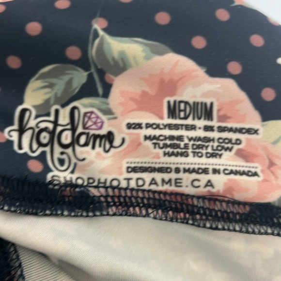 Hot Dame Leggings - Picture 4 of 6